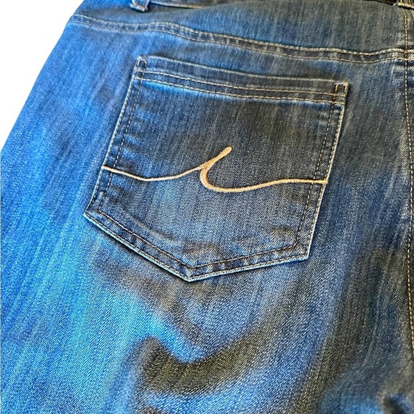 INC - Bootcut jeans, medium wash, size:16W, EUC - Picture 4 of 11